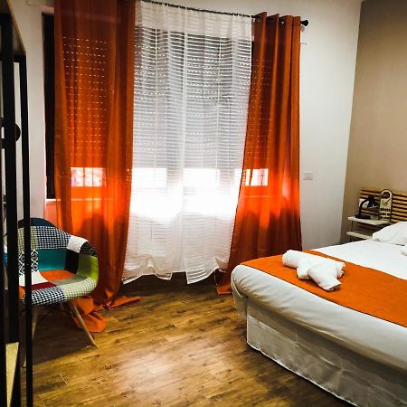 Napoli Central Station Deluxe Panzió Kültér fotó
