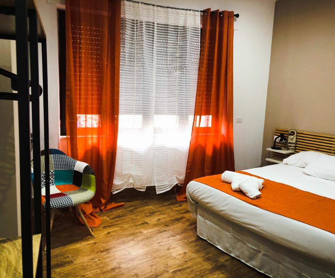 Napoli Central Station Deluxe Panzió Kültér fotó