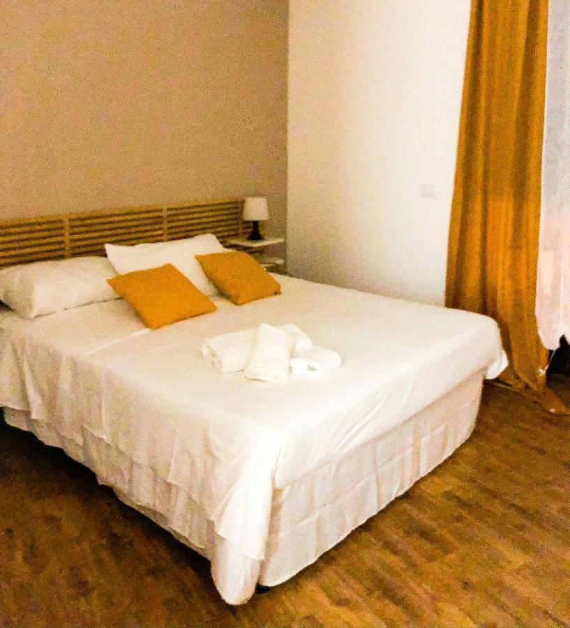Napoli Central Station Deluxe Panzió Kültér fotó