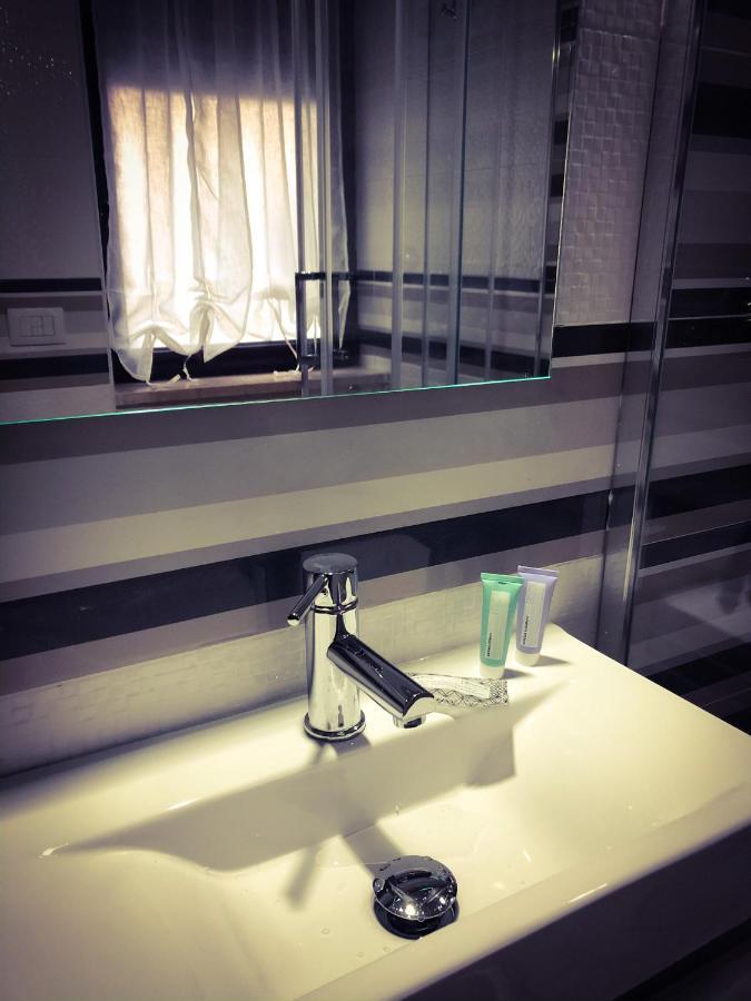 Napoli Central Station Deluxe Panzió Kültér fotó