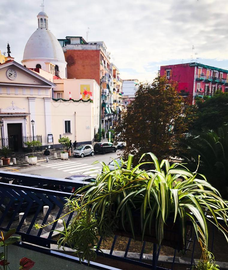 Napoli Central Station Deluxe Panzió Kültér fotó
